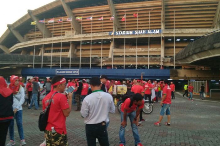 Suasana sekitar Stadion Shah Alam, Selangor, Kamis (17/8/2017) sore WIB, tempat dilangsukannya laga kedua Grup B antara timnas U-22 Indonesia kontra Filipina.