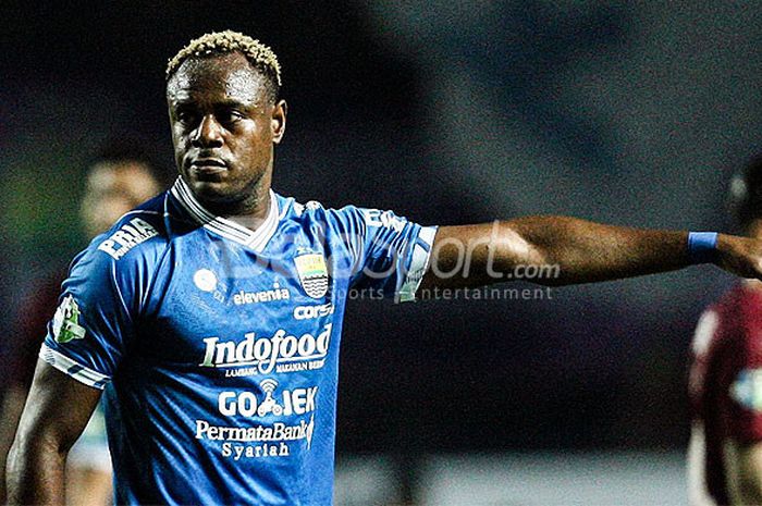 Bek Persib Bandung, Victor Igbonefo, saat tampil melawan PSM Makassar pada pekan kesepuluh Liga 1 2018.