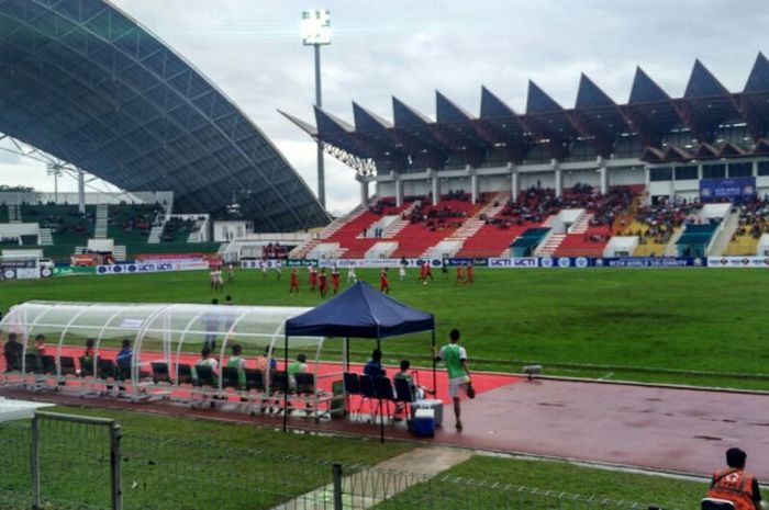 Laga pembuka Aceh Solidarity Games 2017 mempertemukan timnas Kirgistan kontra timnas Mongolia di Stadion Harapan Bangsa, Banda Aceh, Sabtu (2/12/2017) sore WIB.