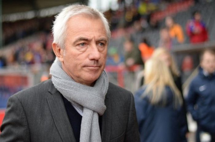 Pelatih timnas Australia, Bert van Marwijk.