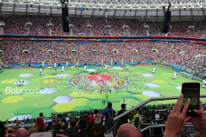 Suasana pembukaan Piala Dunia 2018 di Stadion Luzhniki, Moskow, Rusia, Kamis (14/6/2018). 