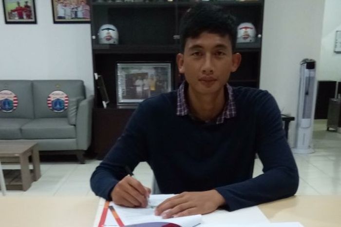 Kiper anyar Persija Jakarta, Gianluca Rossy