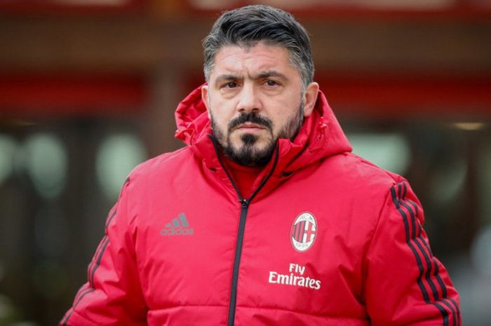 Pelatih AC Milan, Gennaro Gattuso, memimpin sesi latihan timnya di Milanello Sports Center, Milan, Italia, pada Selasa (28/11/2017).