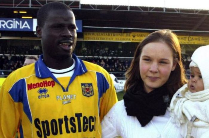 Emauel Eboue dan sang istri, Aurelie Bertrand