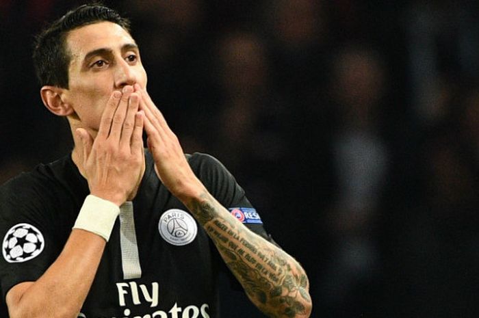 Winger PSG, Angel Di Maria, melakukan selebrasi seusai menjebol gawnag Napoli dalam partai Liga Champions di Parc des Princes, Rabu (24/10/2018)