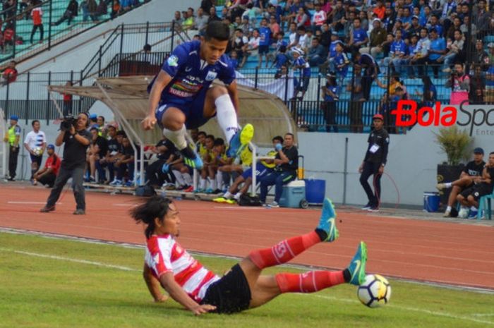 PSIS Semarang saat menjamu Madura United pada putaran pertama Liga 1 2018 di Stadion Moch Soebroto.