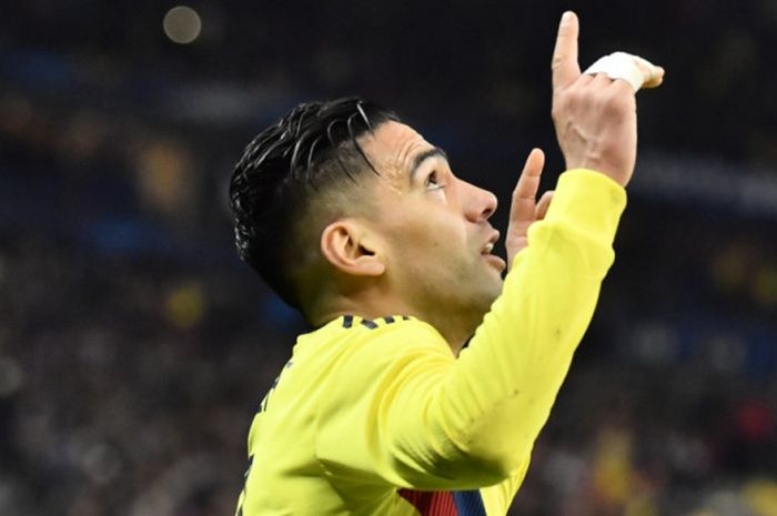 Radamel Falcao merayakan gol timnas Kolombia ke gawang Prancis dalam laga uji coba di Saint-Denis, 23 Maret 2018.