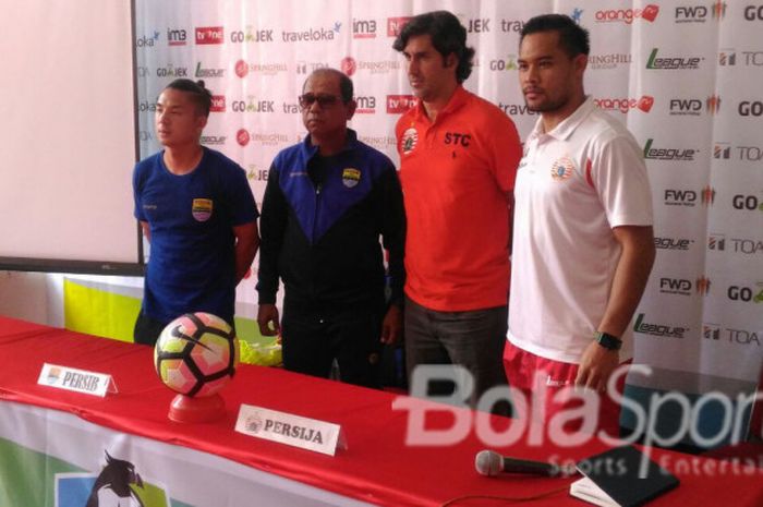 Jumpa Pers Jelang Laga Persija Vs Persib di Balai Persis, Solo, Kamis (2/11/2017).