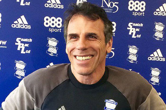 Pelatih Birmingham City, Gianfranco Zola.