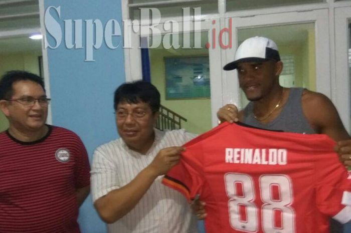 Persija Jakarta memperkenalkan rekrutan anyar mereka, Reinaldo Elias da Costa