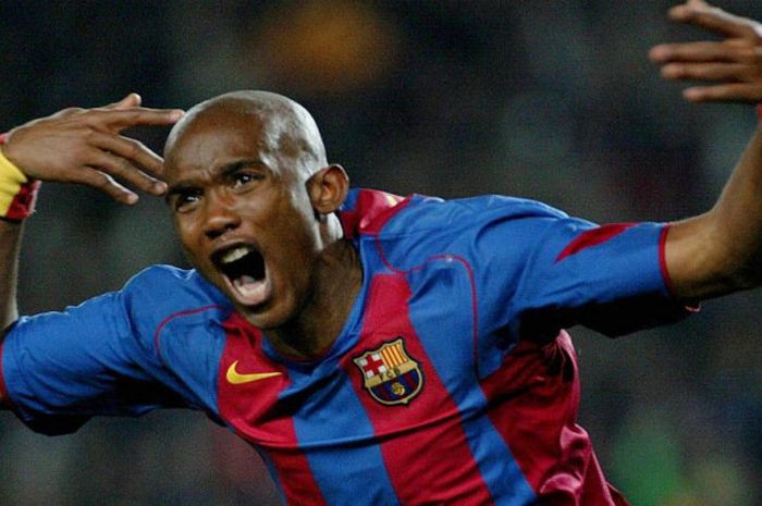 Samuel Eto'o merayakan gol untuk FC Barcelona ke gawang Chelsea dalam partai Liga Champions di Stadion Camp Nou, Barcelona, 23 Februari 2005.