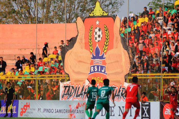 Laga Liga 3 2018 Grup 4 antara Persijap Jepara vs Persatu Tuban di Stadion Gelora Bumi Kartini, Minggu (29/7/2018).