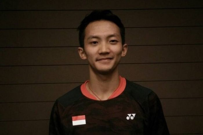 Pebulu tangkis tunggal putra nasional, Ihsan Maulana Mustofa, berpose seusai wawancara dengan media jelang Indonesia Open di Grand Indonesia, Jakarta, Rabu (7/6/2017).