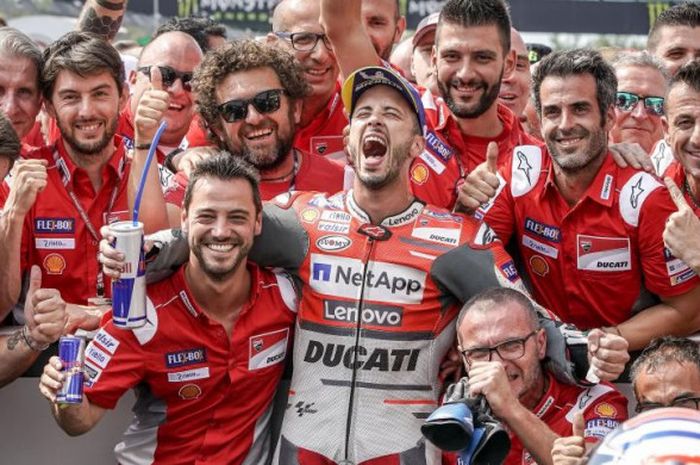 Manajer Ducati, Davide Tardozzi, memberikan komentarnya tentang kemungkinan merekrut Marc Marquez.