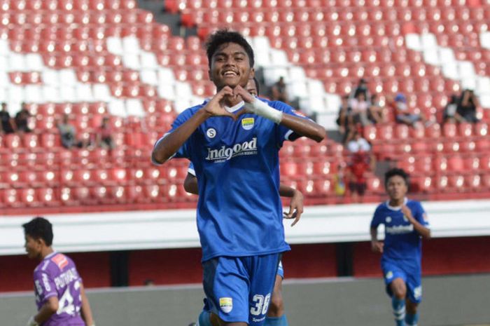 Pemain Persib Bandung U-16, Saiful.