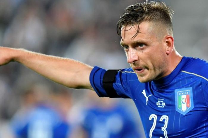 Pemain Napoli dan timnas Italia, Emanuele Giaccherini, beraksi dalam duel Piala Eropa lawan Jerman di Stadion Matmut Atlantique, Bordeaux, 2 Juli 2016.