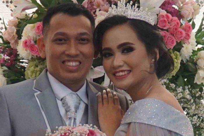 Bona Septano dan Aldila Nesya Rifqisani, menempuh hidup baru.