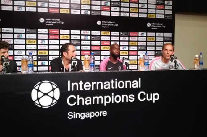 Pelatih PSG, Thomas Tuchel, dalam jumpa pers di ajang International Champions Cup 2018 di Singapura, Jumat (27/7/2018).