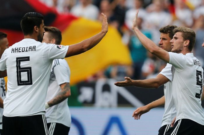 Penyerang Jerman, Timo Werner (kedua dari kanan), merayakan gol yang dicetak ke gawang Arab Saudi dalam laga persahabatan di Stadion BayArena, Leverkusen, Jerman pada 8 Juni 2018.