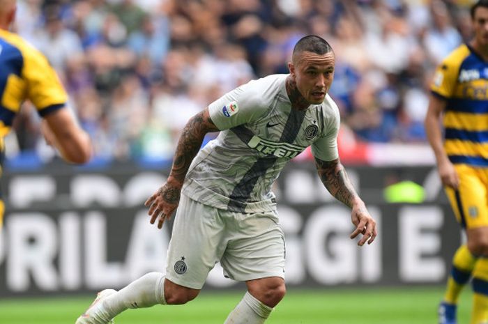 Gelandang Inter Milan, Radja Nainggolan, dalam laga Liga Italia kontra Parma, Sabtu (15/9/2018) di Stadion Giuseppe Meazza, Milan.