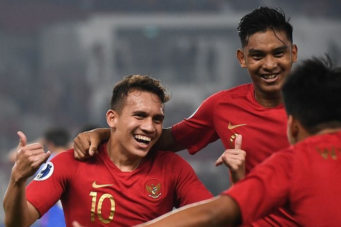    Pemain timnas U-19 Indonesia, Egy Maulana Vikri, melakukan selebrasi seusai mencetak gol ke gawang timnas U-19 Taiwan dalam Piala Asia U-19 2018.   