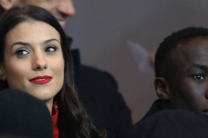 Bacary Sagna (kanan) bersama sang istri, Ludivine Sagna (kiri).