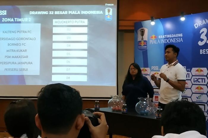 Drawing babak 32 besar Piala Indonesia 2018 di Hotel Sultan, Senayan, Jakarta Pusat, Selasa (8/1/2019). 