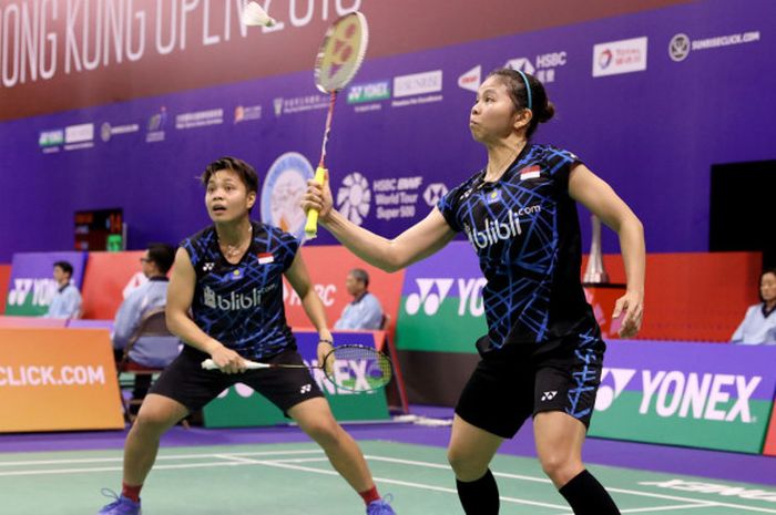 Ganda putri Indonesia, Greysia Polii/Apriyani Rahayu, saat tampil pada babak 16 besar Hong Kong Open 2018, Kamis (15/11/2018).