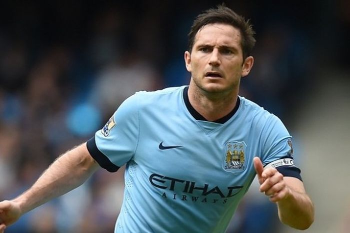 Frank Lampard saat masih memperkuat Manchester City dalam laga Premier League kontra Sunderland, di Stadion Etihad, 24 Mei 2015. 