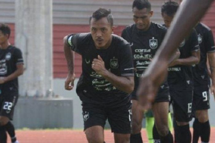 Penyerang muda milik PSIS Semarang, Aldaeir Makatindu.