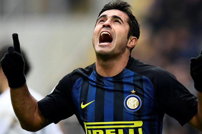 Eder merayakan gol Inter Milan ke gawang Empoli pada partai Liga Italia di Stadion Giuseppe Meazza, 12 Februari 2017.