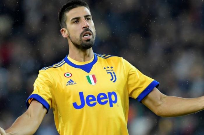 Ekspresi Sami Khedira selepas mencetak gol Juventus ke gawang Udinese dalam partai Liga Italia di Dacia Arena, Udine, 22 Oktober 2017.