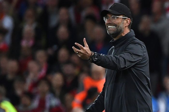 Ekspresi pelatih Liverpool FC, Juergen Klopp, dalam laga Grup C Liga Champions kontra Paris Saint-Germain di Stadion Anfield, Liverpool, Inggris pada 18 September 2018.