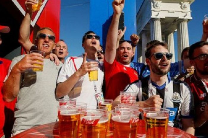 Penggemar Inggris siap menyaksikan laga pembuka kontra Tunisia, Selasa (19/6/2018) di Stadion Volgograd, Rusia