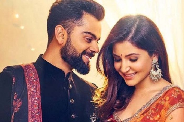 Anushka Sharma (kanan) dan Virat Kohli 