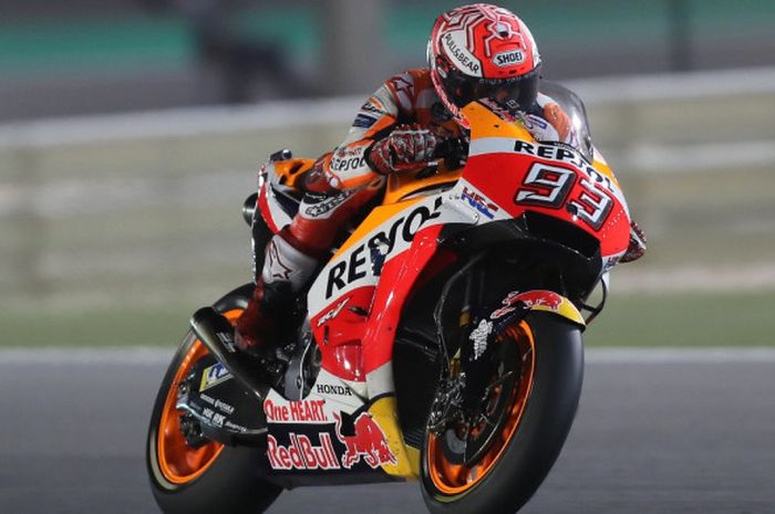  Pebalap Repsol Honda, Marc Marquez, memacu motornya saat balapan GP Qatar di Sirkuit Internasional Losail, Doha, Minggu (18/3/2018). Marquez finis di posisi kedua. 