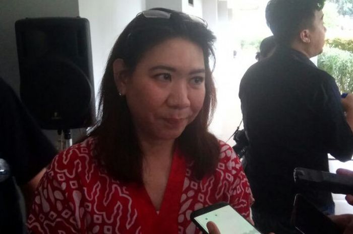 Kepala Bidang Pembinaan dan Prestasi PP PBSI Susy Susanti berbicara kepada awak media di area pelatnas, Cipayung, Jakarta, Jumat (24/11/2017).