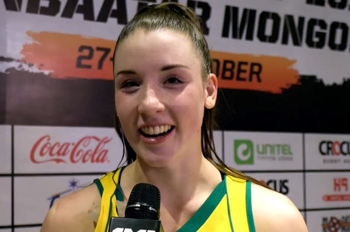 Isabelle Bourne, pebasket putri asal Australia.