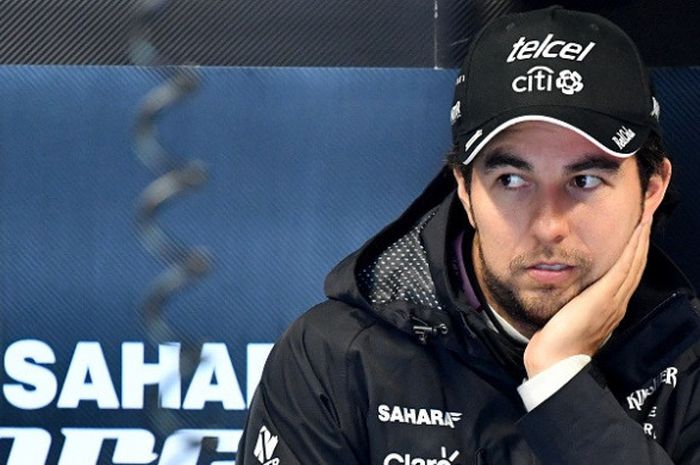 Pebalap Force India, Sergio Perez, berada di paddock menjelang sesi latihan di Sirkuit Monza, Italia, 2 September 2017.