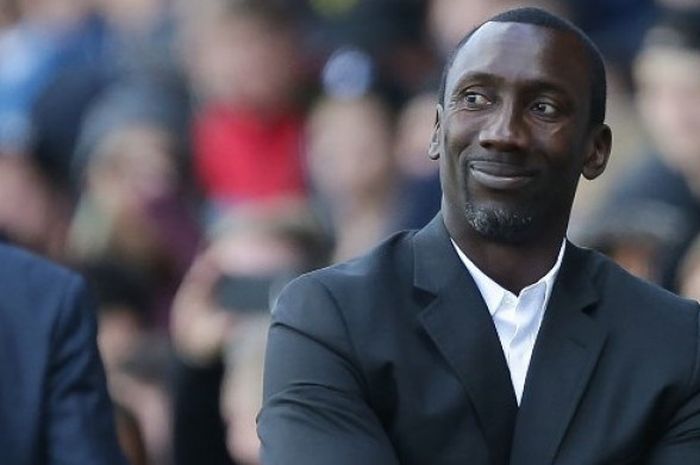 Legenda Chelsea yang kini melatih Northampton Town, Jimmy Floyd Hasselbaink.