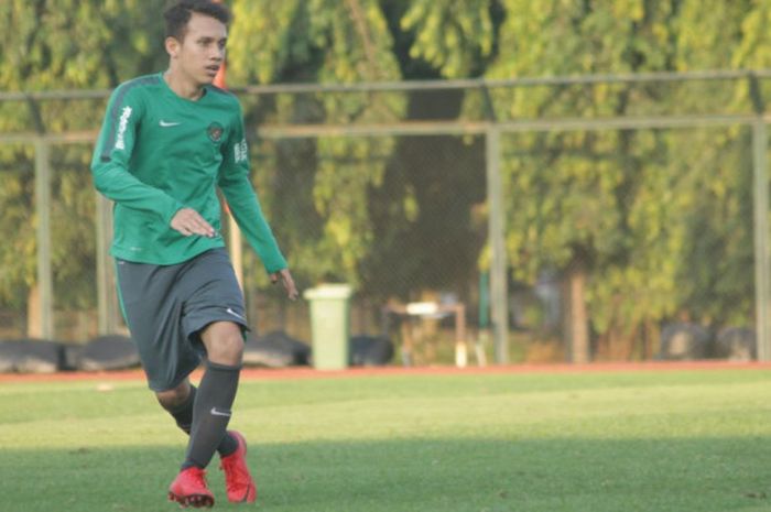 Gelandang timnas U-19 Indonesia, Egy Maulana Vikri, saat menjalani pemusatan latihan di Stadion UNY, Sleman pada 22 Mei 2018.