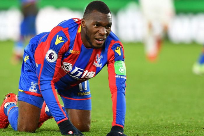 Ekspresi striker Crystal Palace, Christian Benteke, dalam pertandingan Liga Inggris 2017-2018 menghadapi Stoke Citydi Stadion Selhurst Park, London, Inggris, pada 25 November 2017.