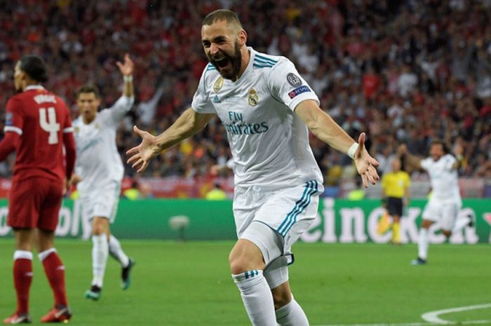 Penyerang Real Madrid, Karim Benzema, merayakan gol yang dicetak ke gawang Liverpool FC dalam laga final Liga Champions di Stadion NSC Olimpiyskiy, Kiev, Ukraina pada 26 Mei 2018.