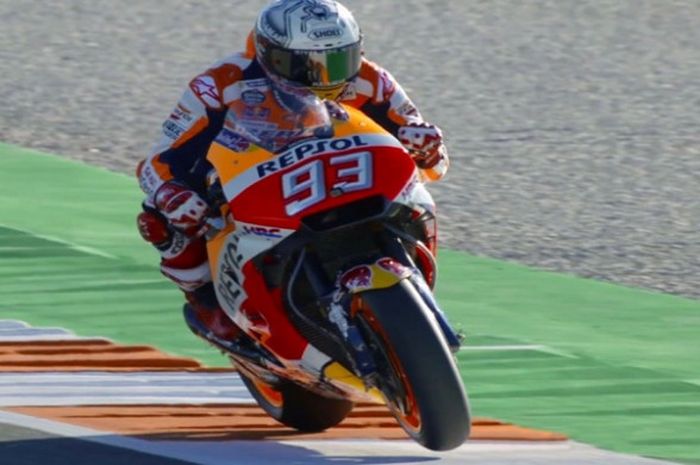 Marc Marquez saat menjalani salah satu sesi MotoGP Valencia di Sirkuit Ricardo Tormo.