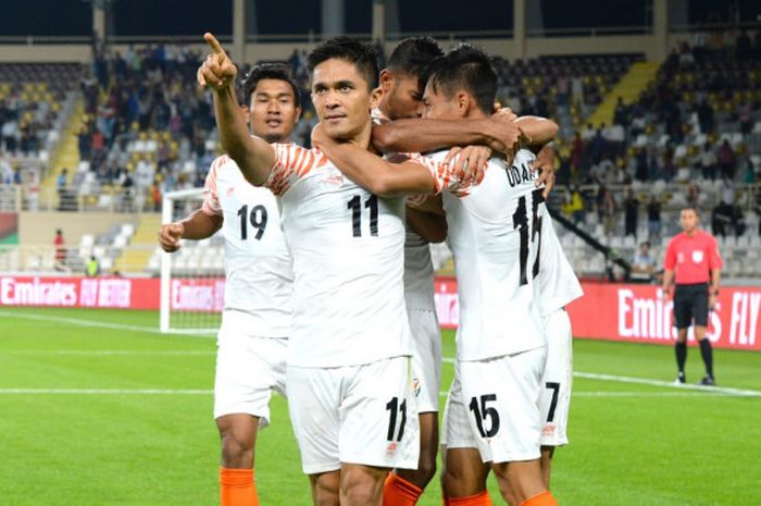 Kapten India, Sunil Chhetri usai mencetak gol ke gawang Thailand.