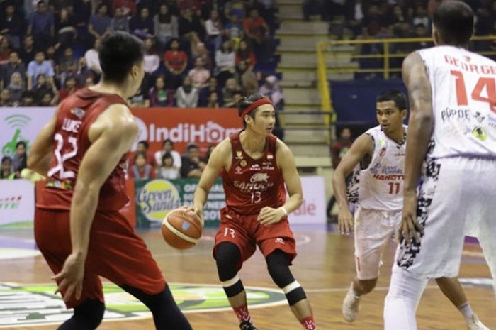 Pertandingan play-off Liga Basket Indonesia (IBL) 2018 antara Garuda Bandung vs BSB Hangtuah Sumsel.