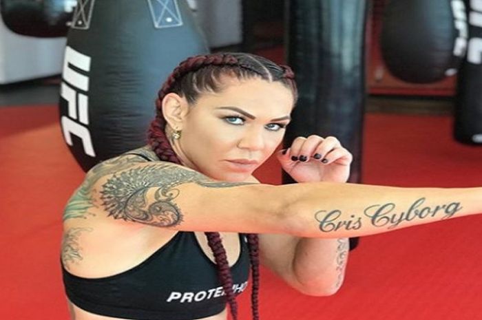 Petarung UFC assal Brasil, Cristiane Justino Venancio yang memiliki julukan Cris Cyborg.