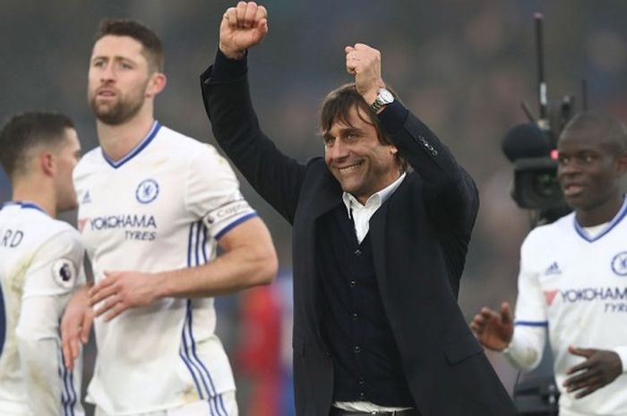 Ekspresi manajer Chelsea, Antonio Conte, setelah timnya berhasil memenangkan Premier League 2016-2017 menghadapi Crystal Palace di Stadion Selhurst Park, London, Inggris, pada 17 Desember 2016.