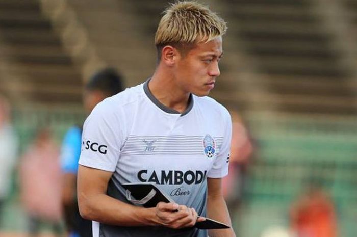 Keisuke Honda saat pertama kali memimpin latih Tim Nasional Kamboja sebagai pelatih kepala di Phnom Penh.