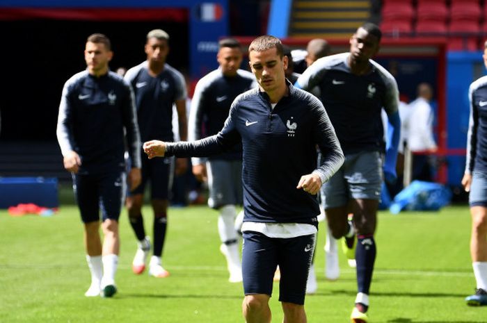 Penyerang Timnas Prancis, Antoine Griezmann, mengambil bagian dalam sesi latihan di Kazan Arena, 15 Juni 2018, menjelang laga Grup C Piala Dunia 2018 melawan Australia.